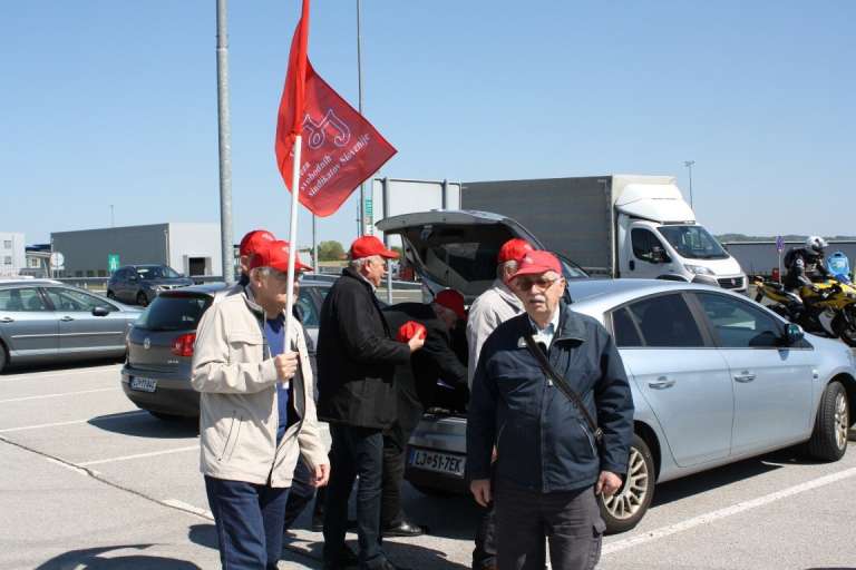 naslovsa_000.jpg