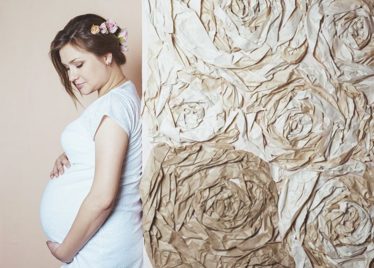 pregnancy-806989_1920.jpg