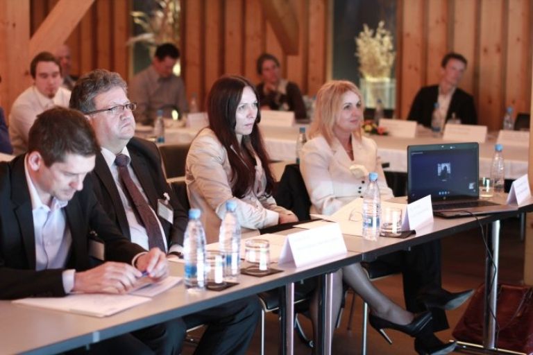 _c_fini_konferenca___1__07_.jpg