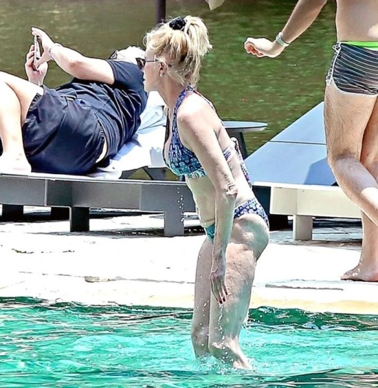 Melanie Griffith.jpg