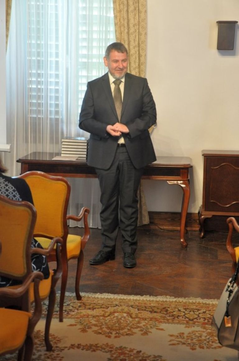 _ucencev01__1_.jpg