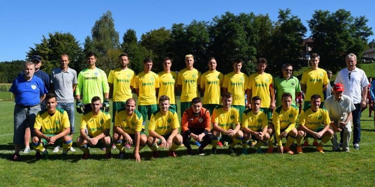 clanska_ekipa_poletje_2016_obdelana.jpg