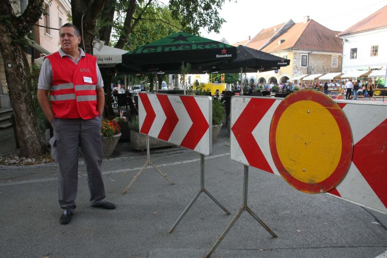 glavni_trg_zaprt.jpg