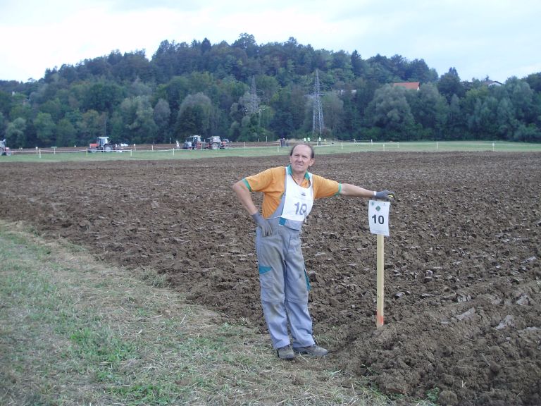 p9100084_000.jpg