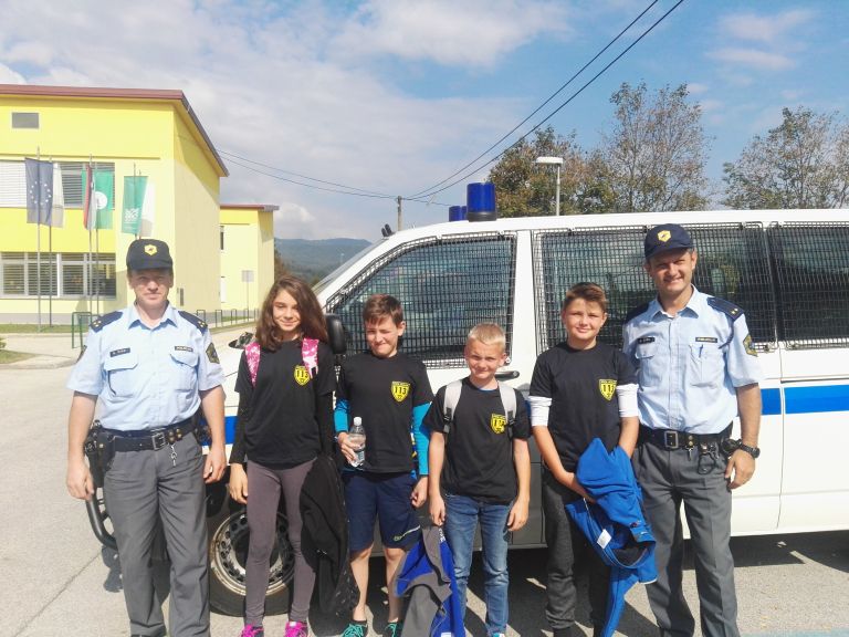 policist2.jpg