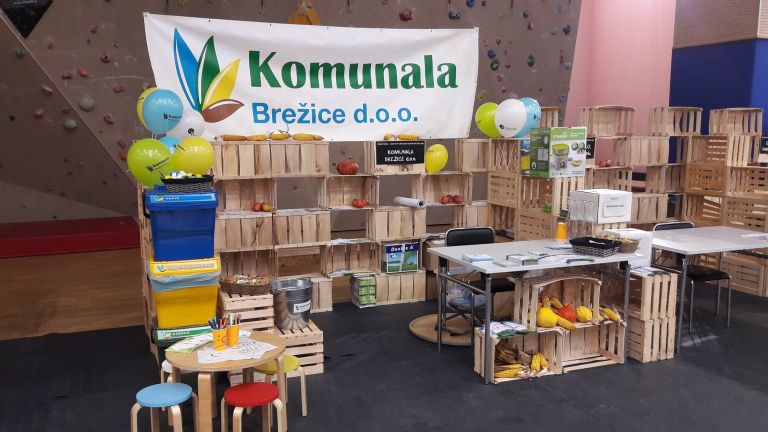 komunala_brezice_je_bila_tudi_letos_del_sejma_pok_brezice_2016_.jpg