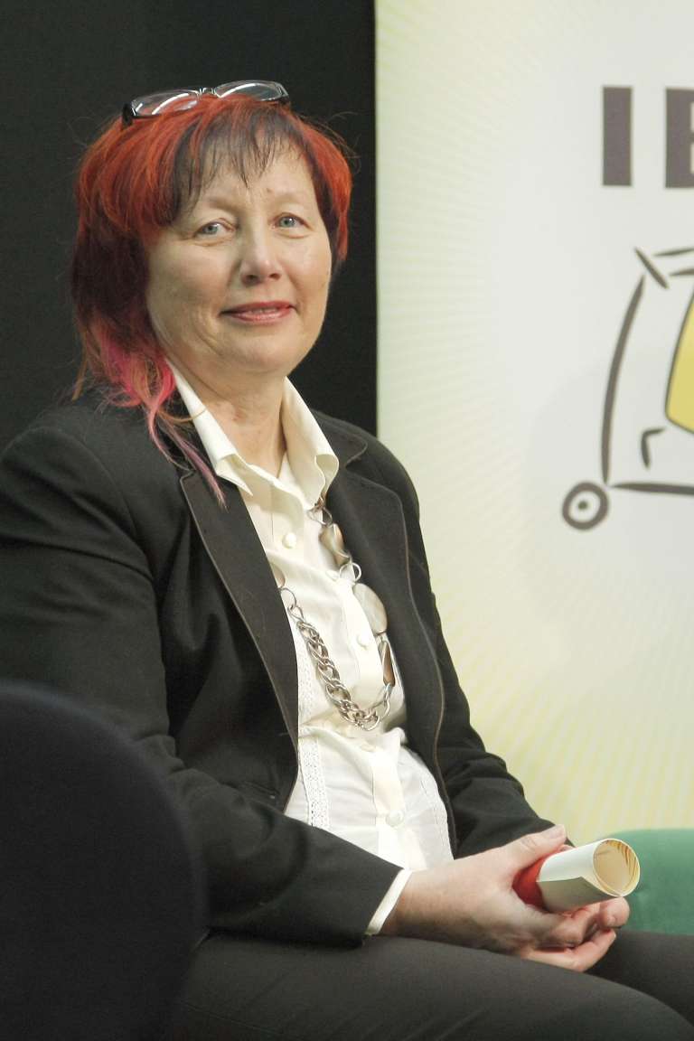 zenska_leta_bozena_kolman_finzgar1.jpg