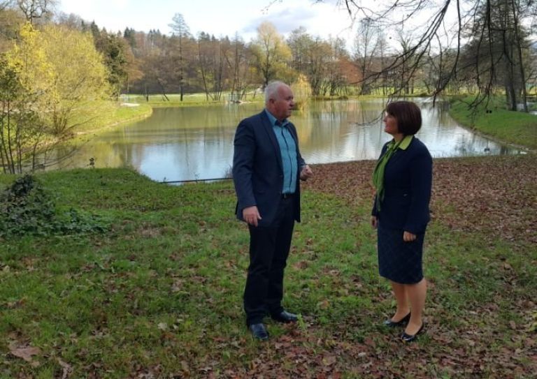 mirna___drzavna_sekretarka_na_ogledu_lokacije_za_pza__foto_lapego.jpg