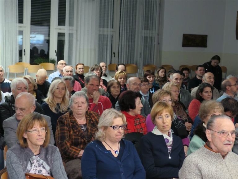 obiskovalci.jpg