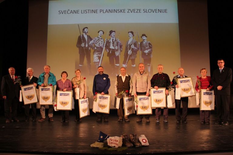 prejemniki_svecanih_listin___foto_manca_cujez_.jpg