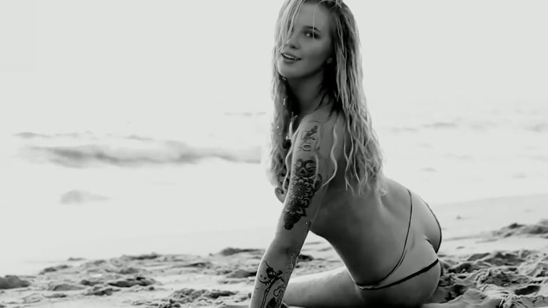 Ireland Baldwin.jpg