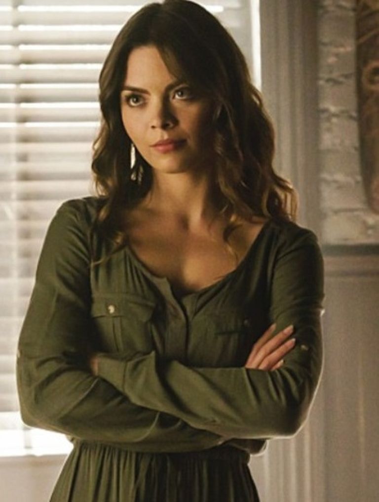 Scarlett Byrne.jpg