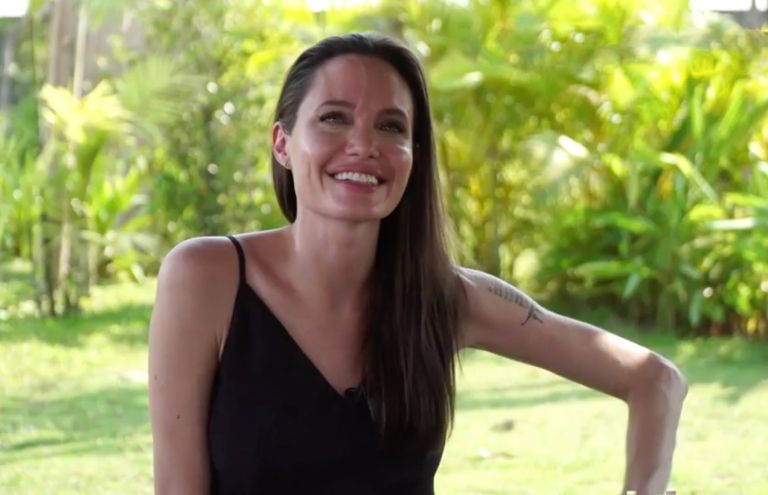 angelina jolie.jpg