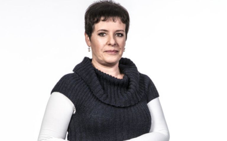 nina njena plahčinski drobne.png