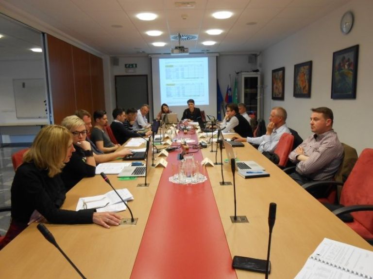 semic12.jpg