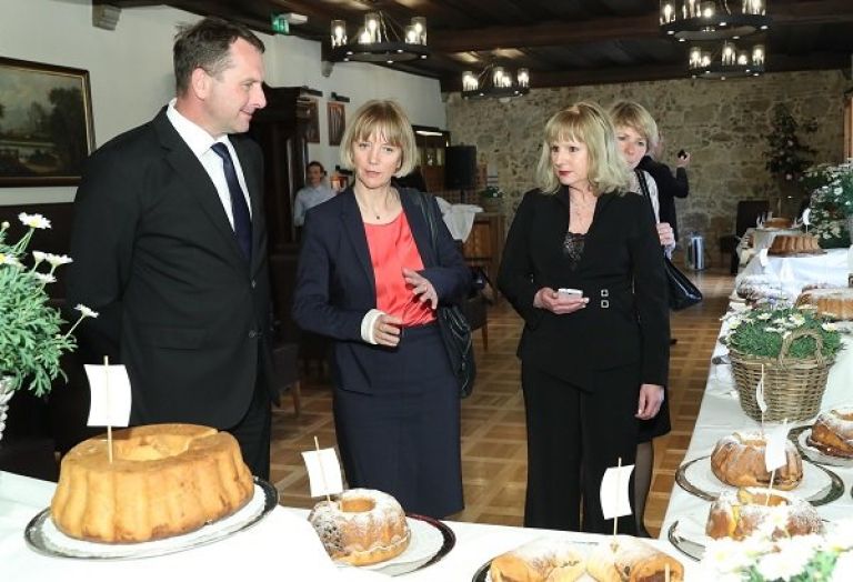 _drzavna_sekretarka_festival_vel_potic_000.jpg
