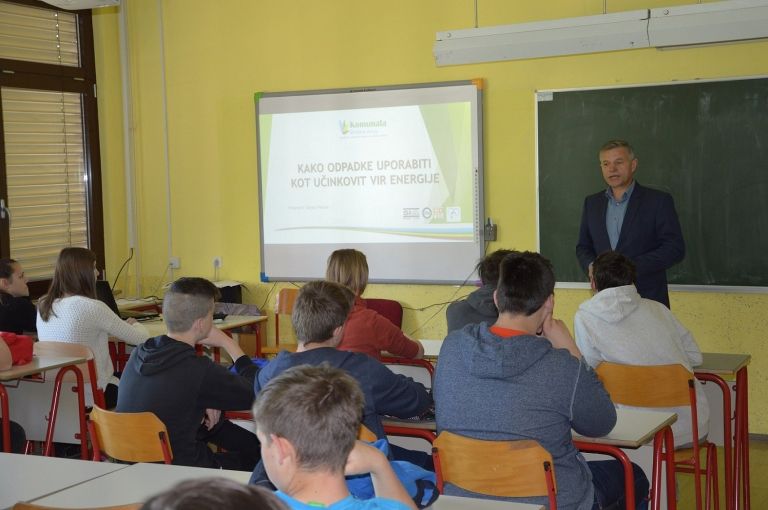 _zaposleni_komunale_brezice_so_na_ov_dr__jozeta_toporivica_dobova_izvedli_vec_razlicnih_predava...