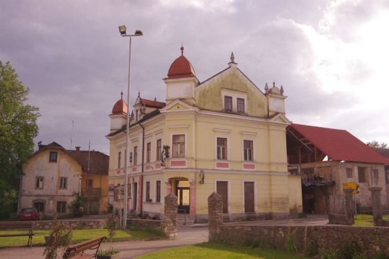 center_016_0001.jpg
