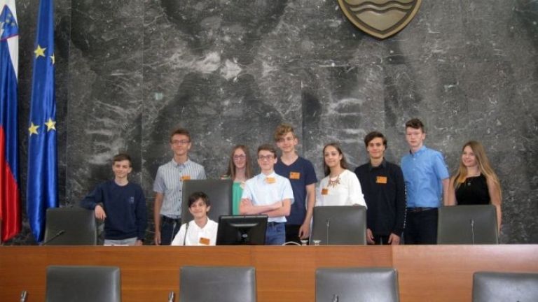 parlament09.jpg