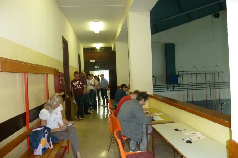 _pred_laboratorijem.jpg