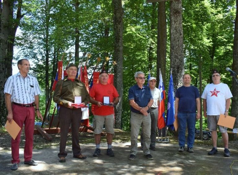 bor003.jpg