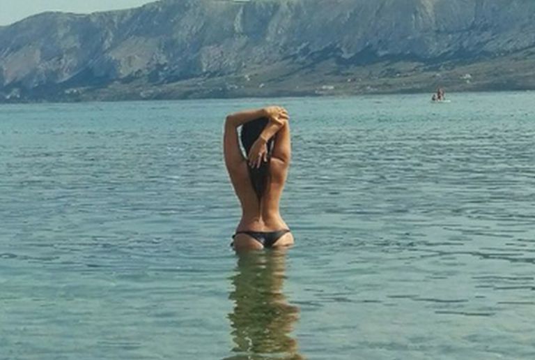 neisha zgoraj brez.jpg