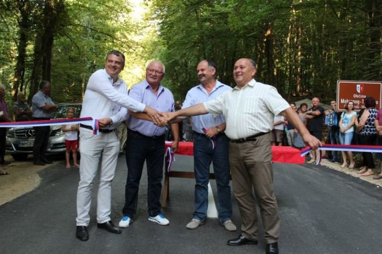 odprtje_ceste_015.jpg