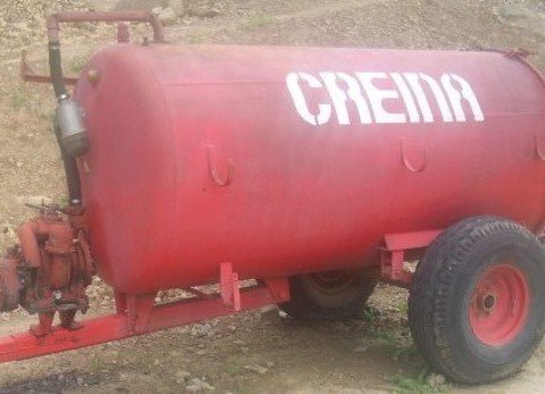 cisterna_za_gnojevko_creina_2700_4e0cc4e9a8475.jpg