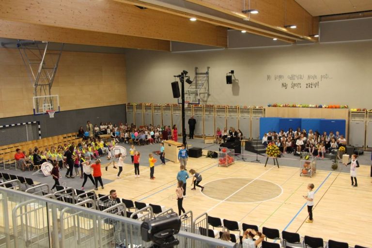 sportna_dvorana_mirna_pec21.jpg