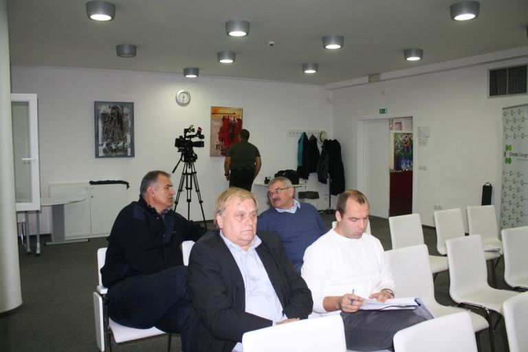 naldovncfx_000.jpg