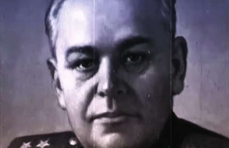 stalin vlasik2.jpg