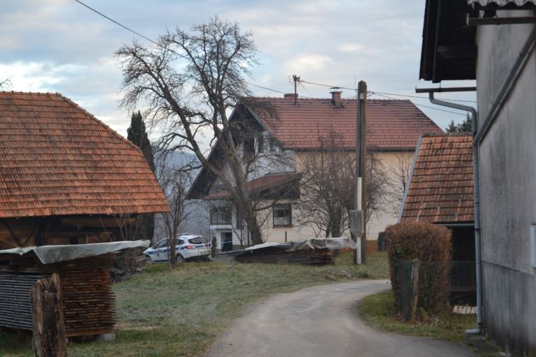 dsc_0051_000.jpg