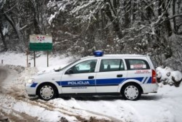 policija_zimska_am.jpg
