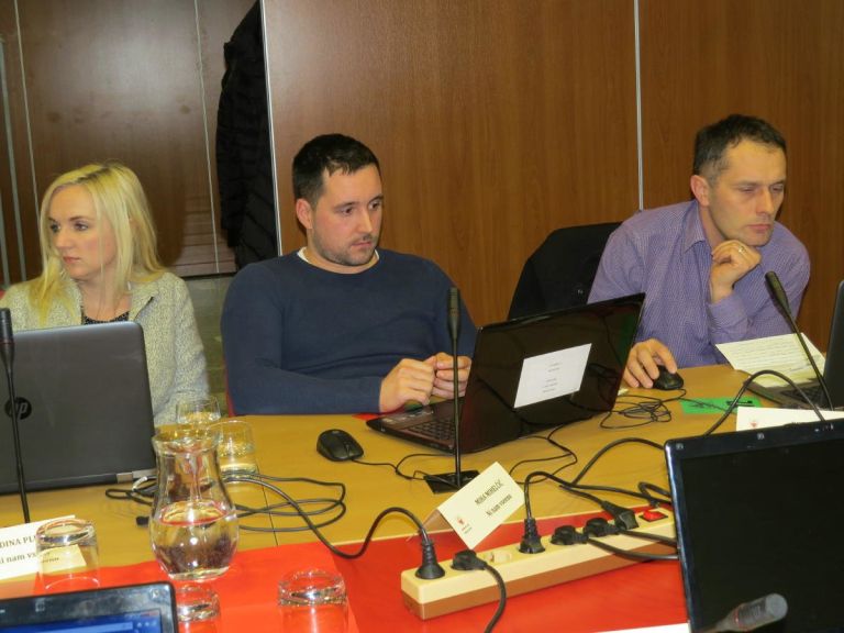 img_9687_3_1_000.jpg
