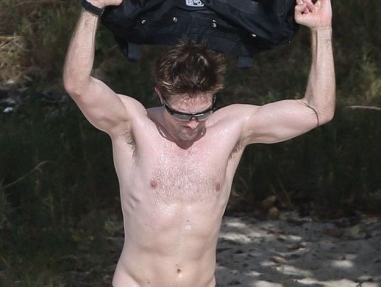 Robert Pattinson23.jpg