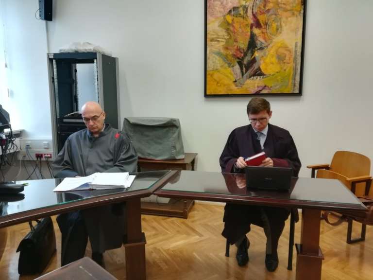 tozilec_in_pooblascenecs.jpg