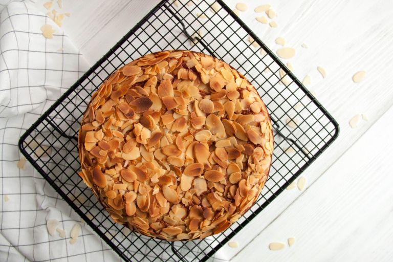 mandljeva torta