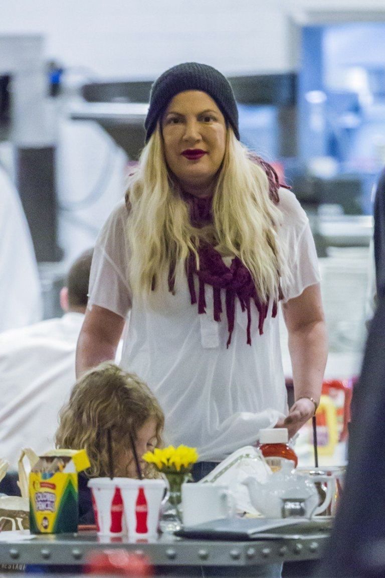 tori spelling.jpg