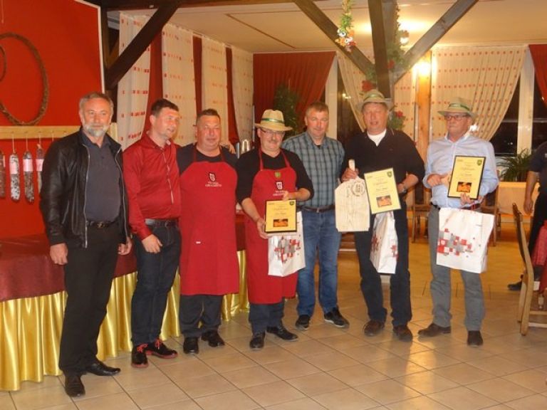 zmagovalne_tekmovalne_s_pokroviteljem.jpg