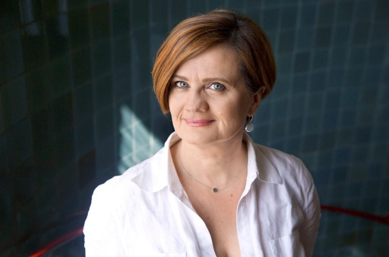 mojca širok.png