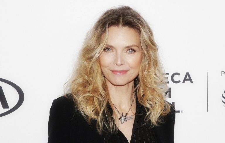 Michelle Pfeiffer 3.jpg