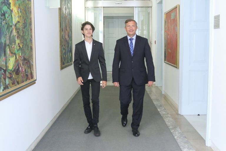 _zzzzzminister__1_.jpg
