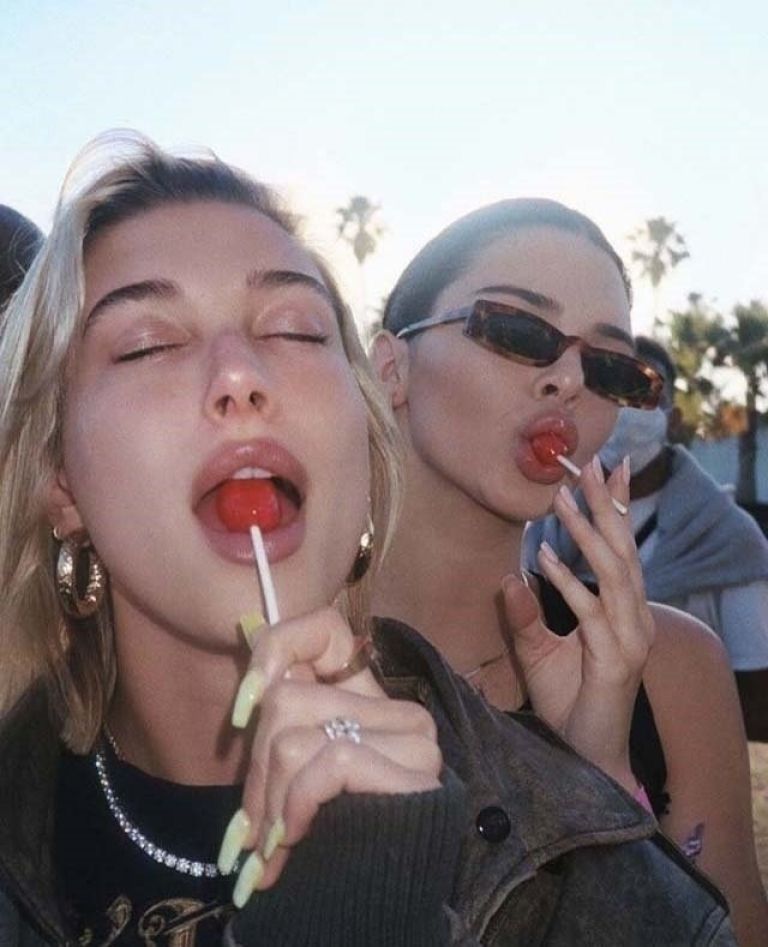 kendall jenner, hailey baldwin.jpg