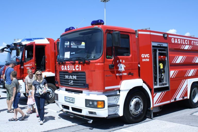 naldovcnx_000.jpg