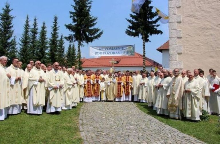 _zzzzzneimenovana16_000.jpg