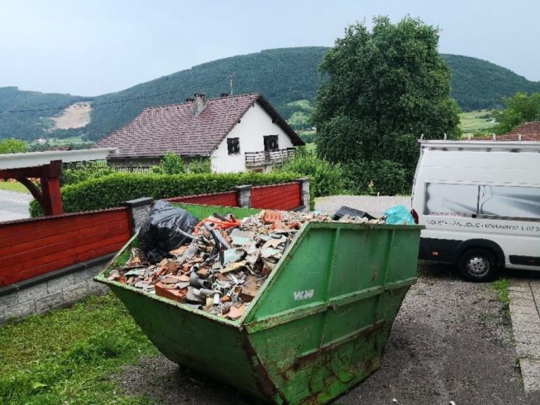02__napolnjen_keson_za_odvoz.jpg