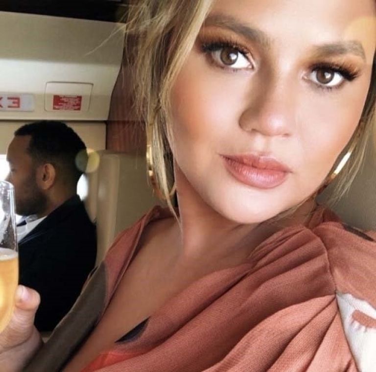 chrissy teigen.jpg