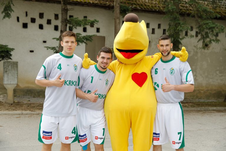 skupna_prizadevanja_za_varnost_v_cestnem_prometu_so_podprli_tudi_clani_kk_krka.jpg