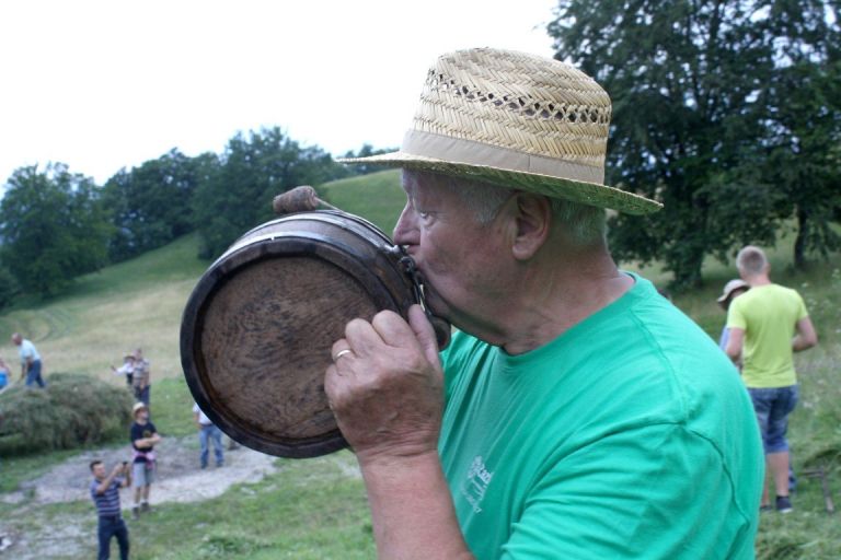 naslovnica_000.jpg