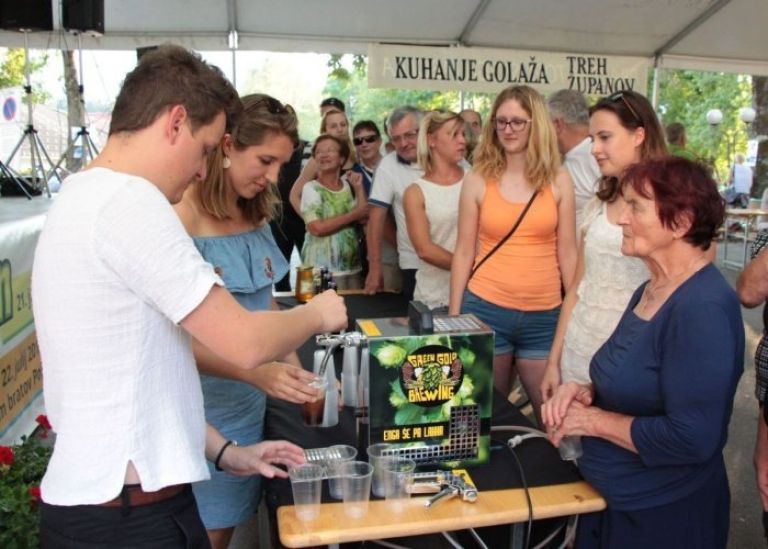 topliska_noc106.jpg